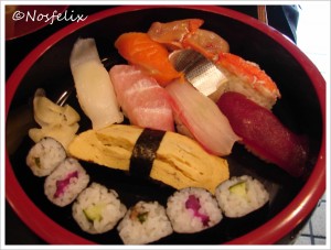 Sushi Restaurants in Ginza Nigiri Lunch Set for 1.5person for 750yen