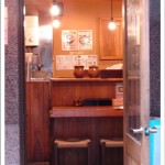 Japanese Restaurants in Tokyo | Unatoto interior view from the outside of restaurant