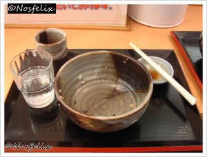 Japanese Restaurants in Tokyo Toto Don food  my empty kaisendon bowl